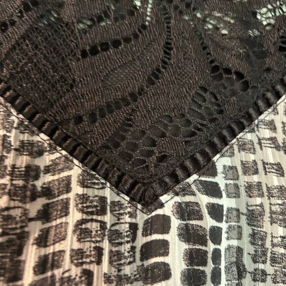 ALYX Top Tunic Blouse Black 1X Geometric Crochet Neck Long Peasant Sleeve Sheer - Picture 8 of 10